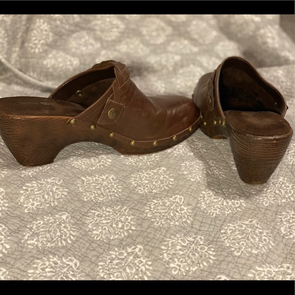 Lindsay Phillips mules - Picture 3 of 3